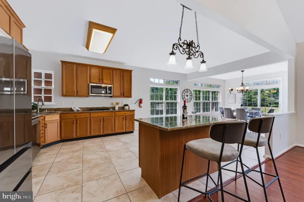 1437 CRANLEIGH LANE Williamstown, NJ 08094