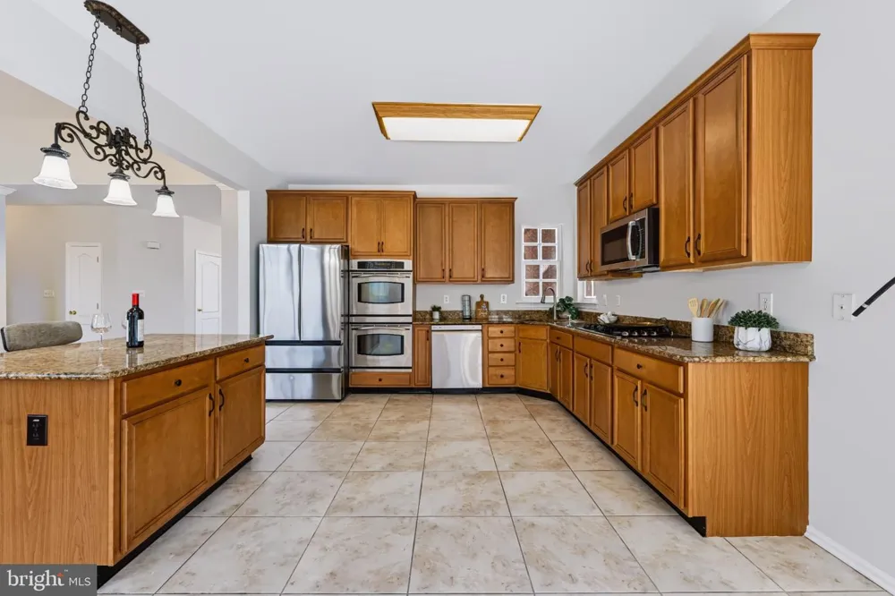 1437 CRANLEIGH LANE Williamstown, NJ 08094