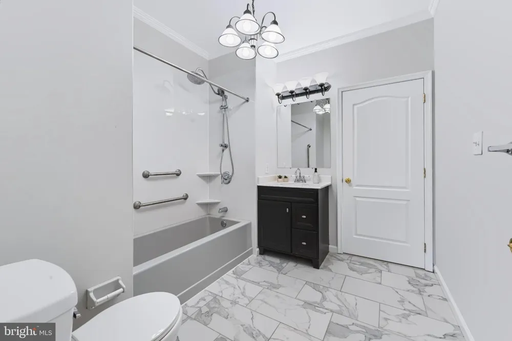 1437 CRANLEIGH LANE Williamstown, NJ 08094