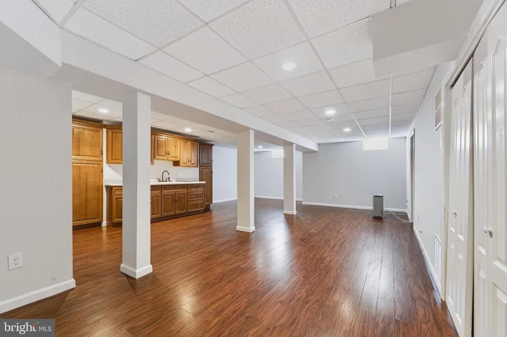 1437 CRANLEIGH LANE Williamstown, NJ 08094