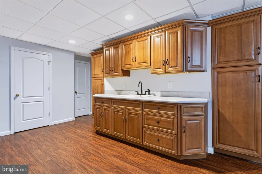 1437 CRANLEIGH LANE Williamstown, NJ 08094