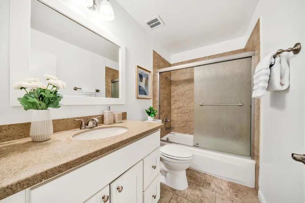 10019 Dove Oak Court Cupertino, CA 95014