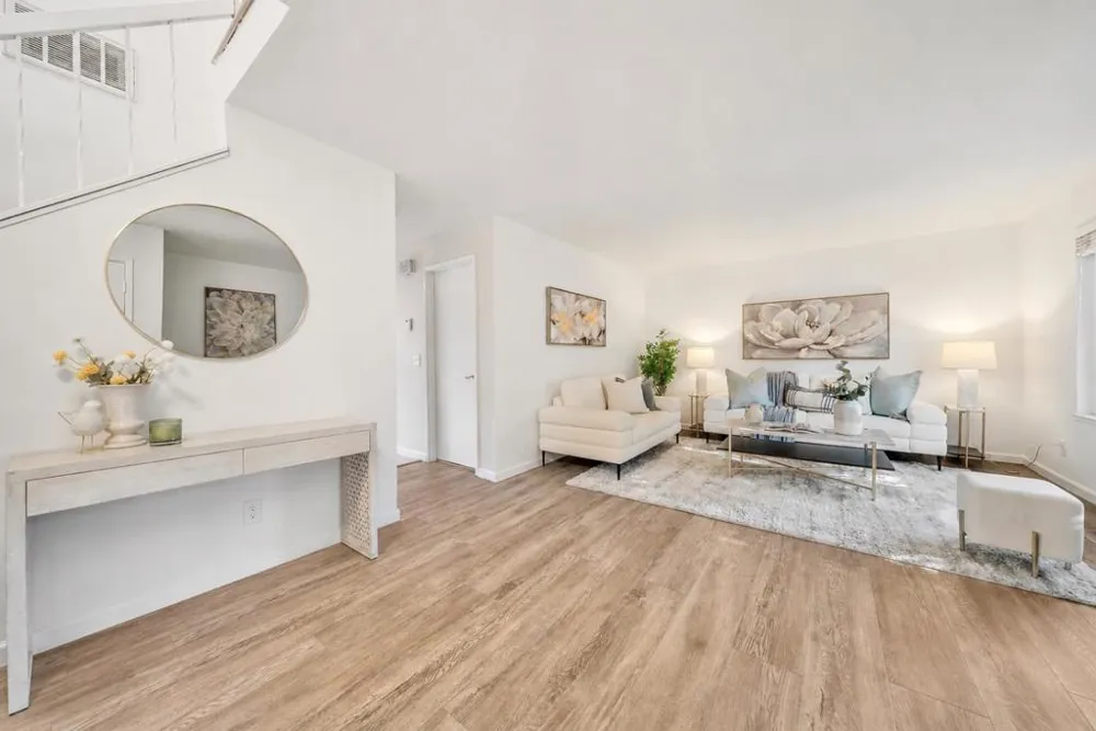 10019 Dove Oak Court Cupertino, CA 95014