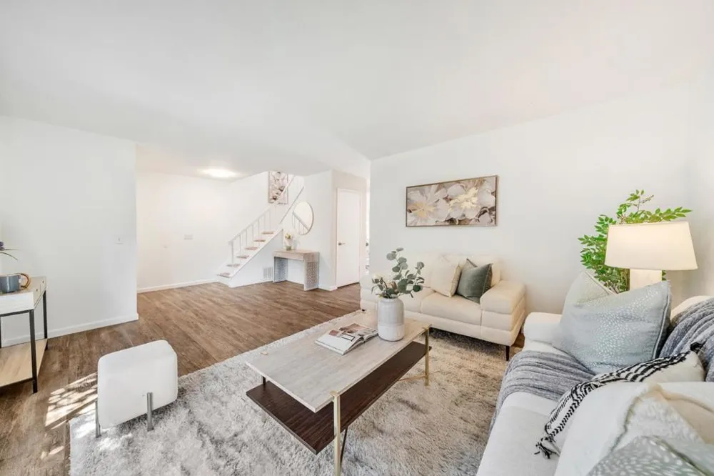 10019 Dove Oak Court Cupertino, CA 95014