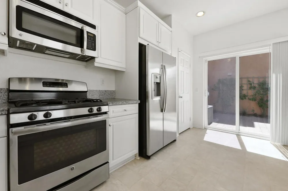 601 Calle Vibrante Palm Desert, CA 92211