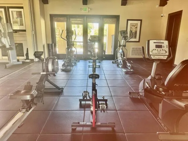 601 Calle Vibrante Palm Desert, CA 92211