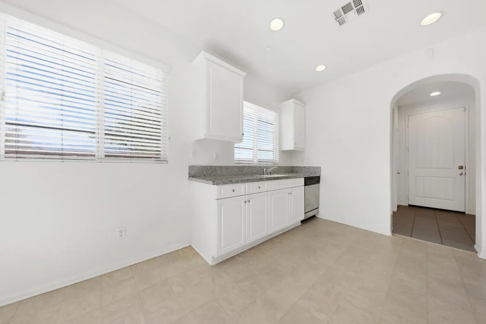 601 Calle Vibrante Palm Desert, CA 92211