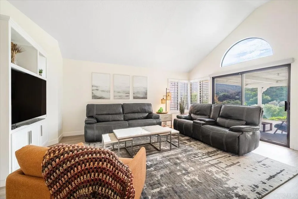 29114 Laurel Valley Drive Vista, CA 92084