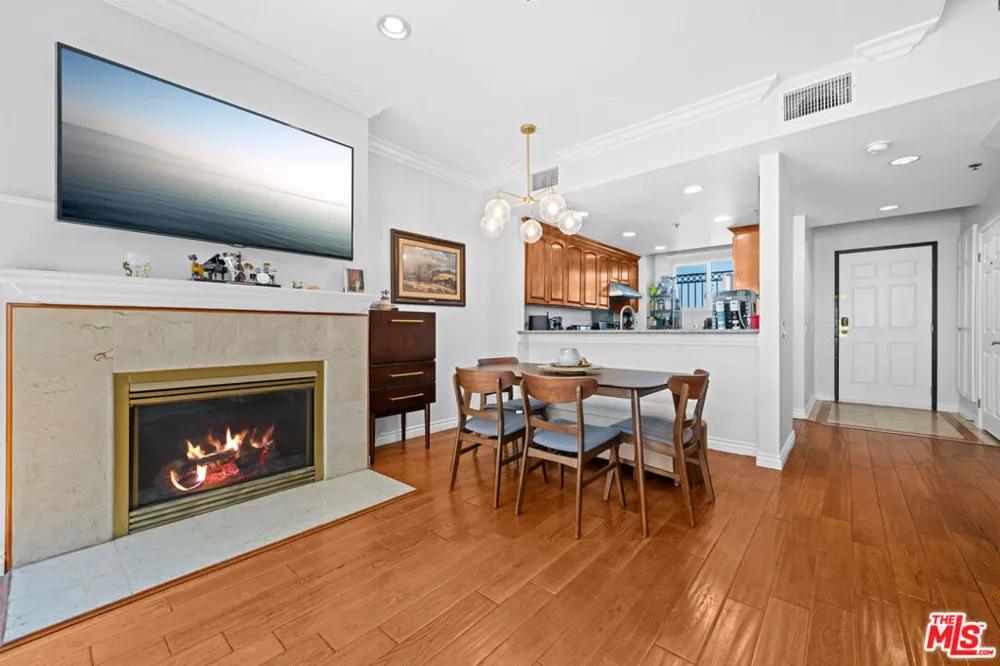 1030 S Norton Avenue #5 Los Angeles, CA 90019