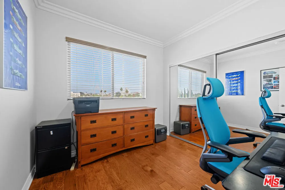 1030 S Norton Avenue #5 Los Angeles, CA 90019