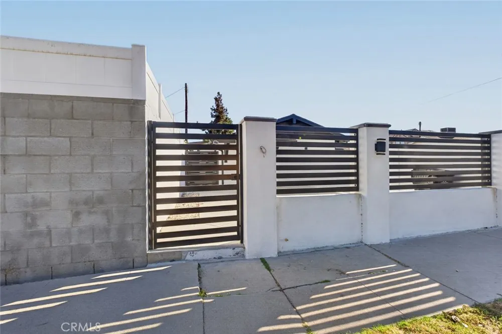 13214 Stagg Street North Hollywood, CA 91605