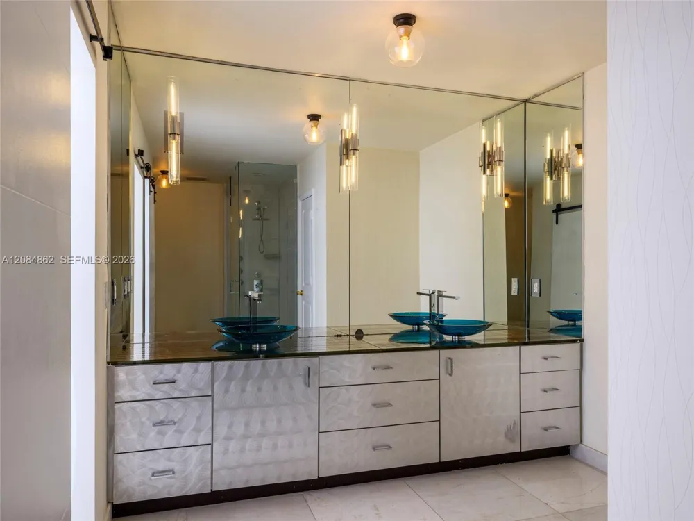 3739 Collins Ave #PH601/603 Miami Beach, FL 33140
