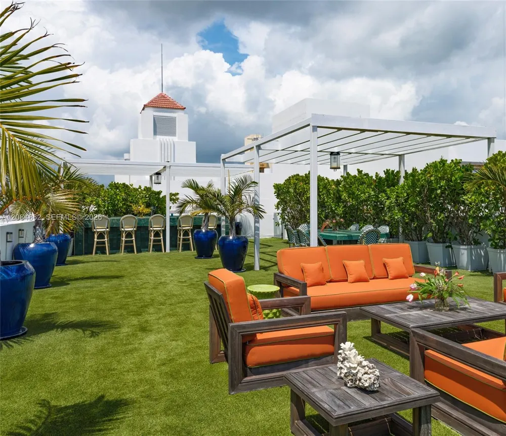3739 Collins Ave #PH601/603 Miami Beach, FL 33140