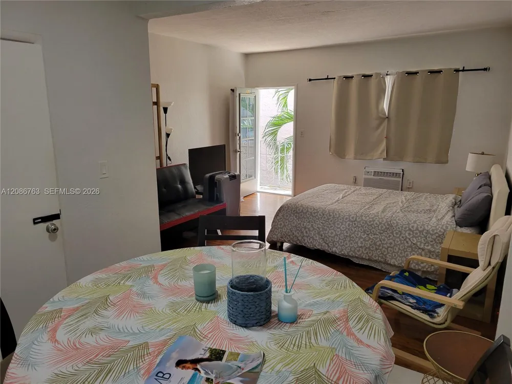 1551 Michigan Ave #11 Miami Beach, FL 33139