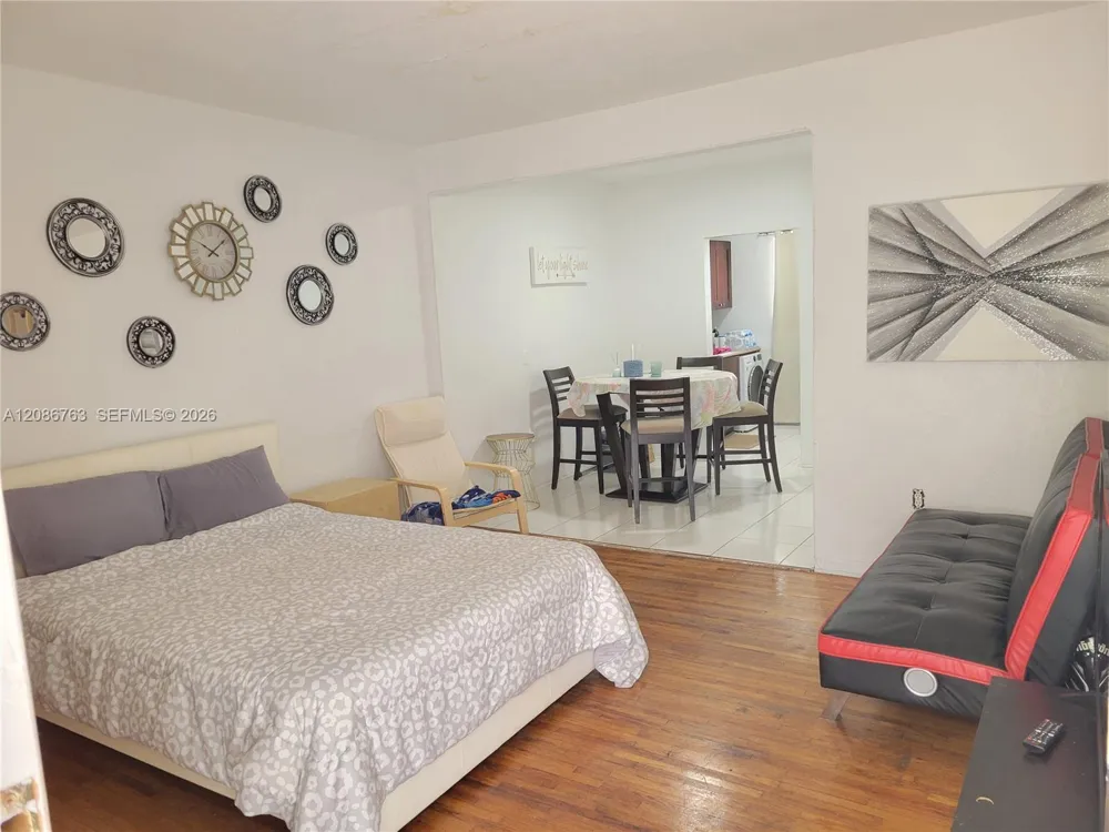 1551 Michigan Ave #11 Miami Beach, FL 33139