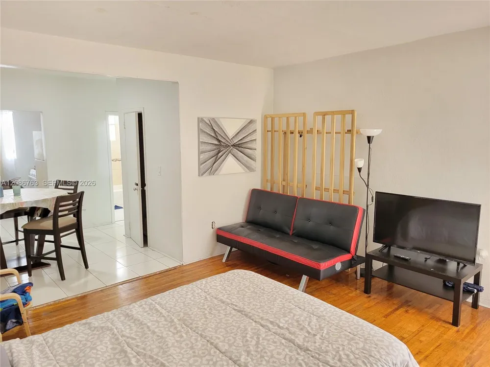 1551 Michigan Ave #11 Miami Beach, FL 33139