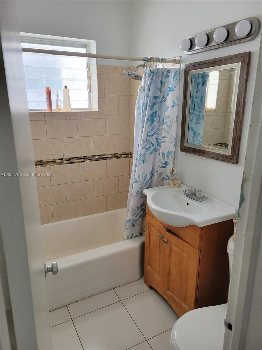1551 Michigan Ave #11 Miami Beach, FL 33139