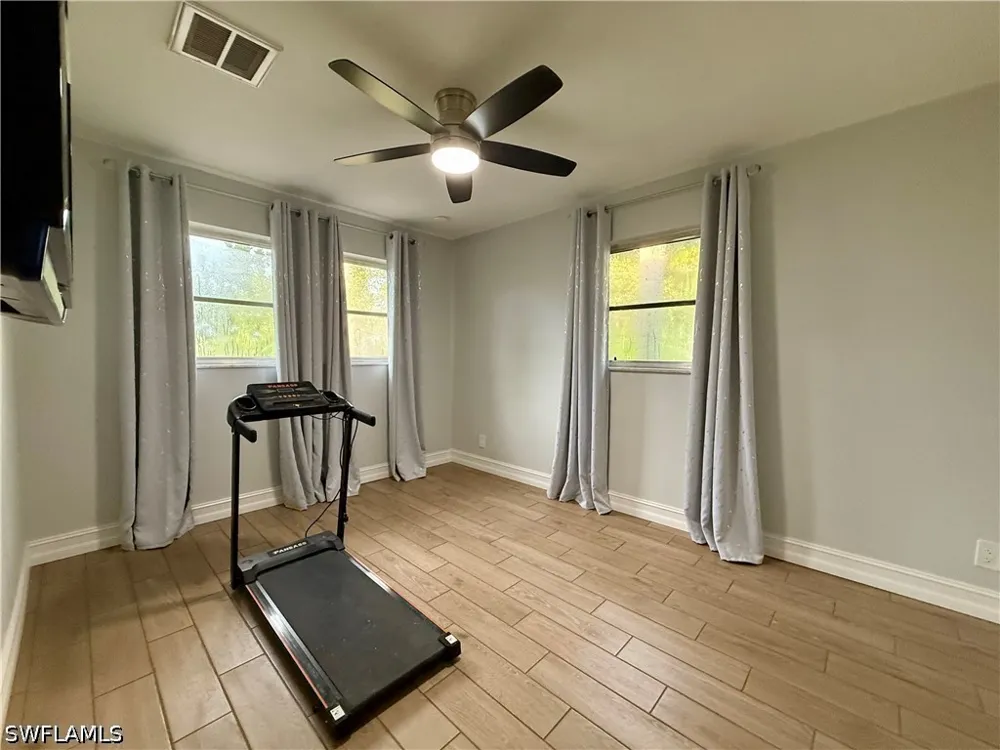 Island Park Court SW Fort Myers, FL 33908