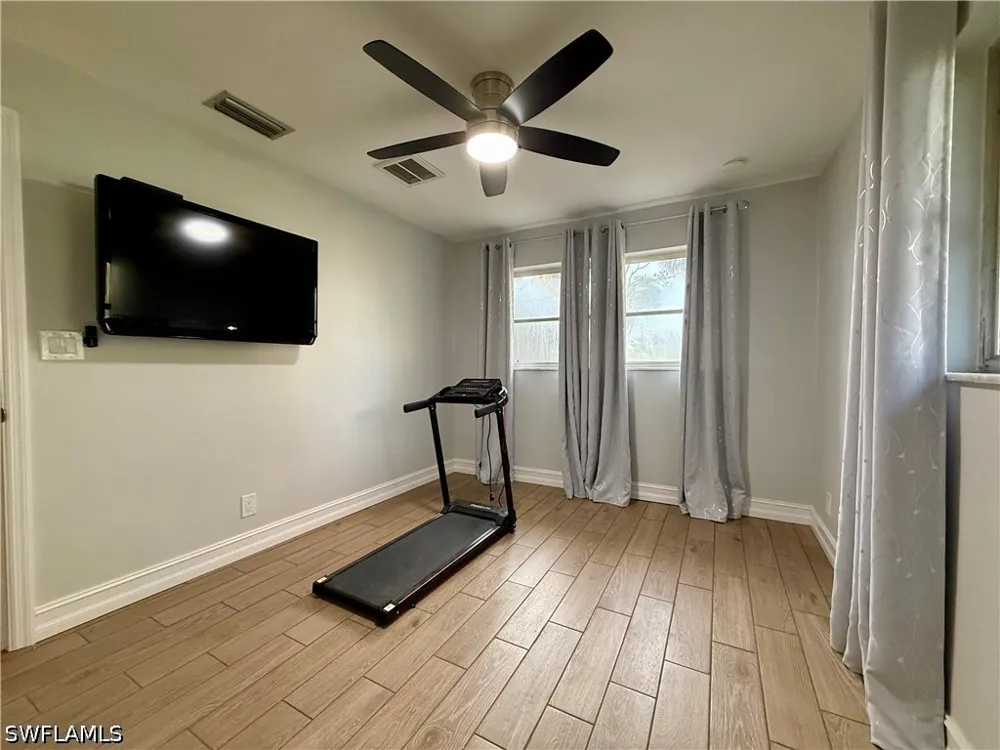 Island Park Court SW Fort Myers, FL 33908