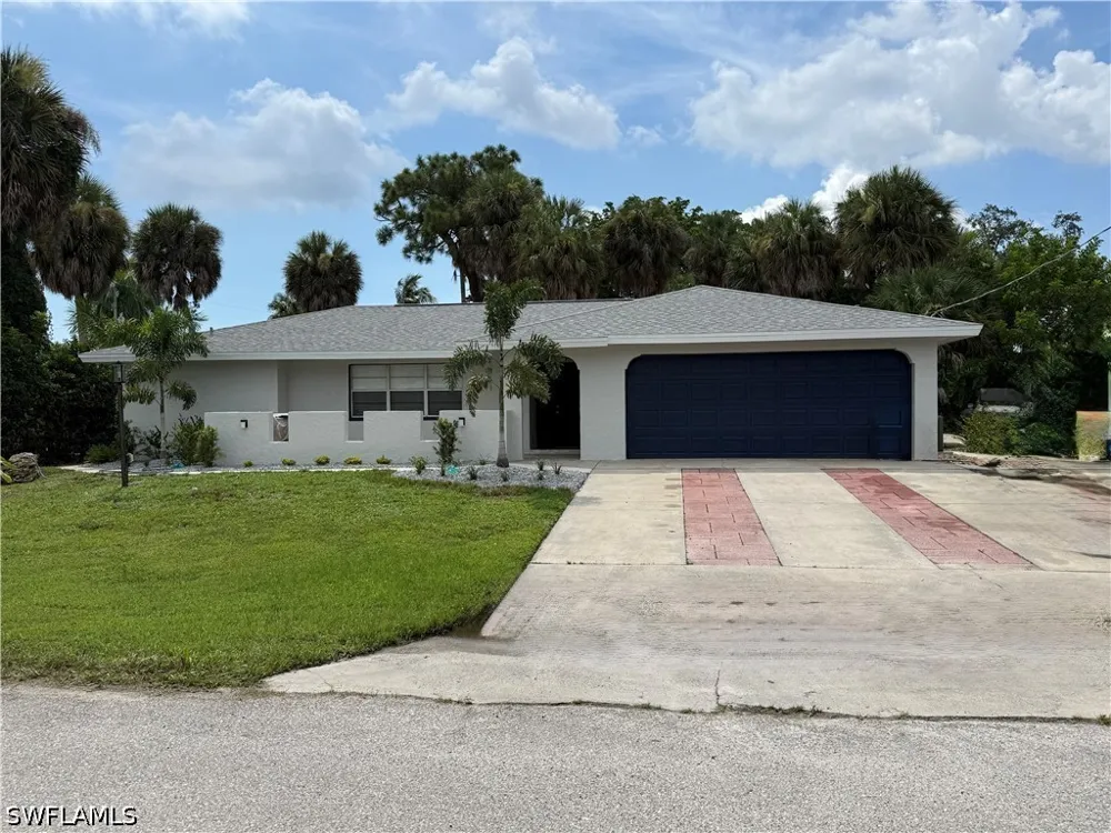 Island Park Court SW Fort Myers, FL 33908