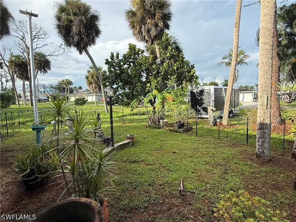 Island Park Court SW Fort Myers, FL 33908
