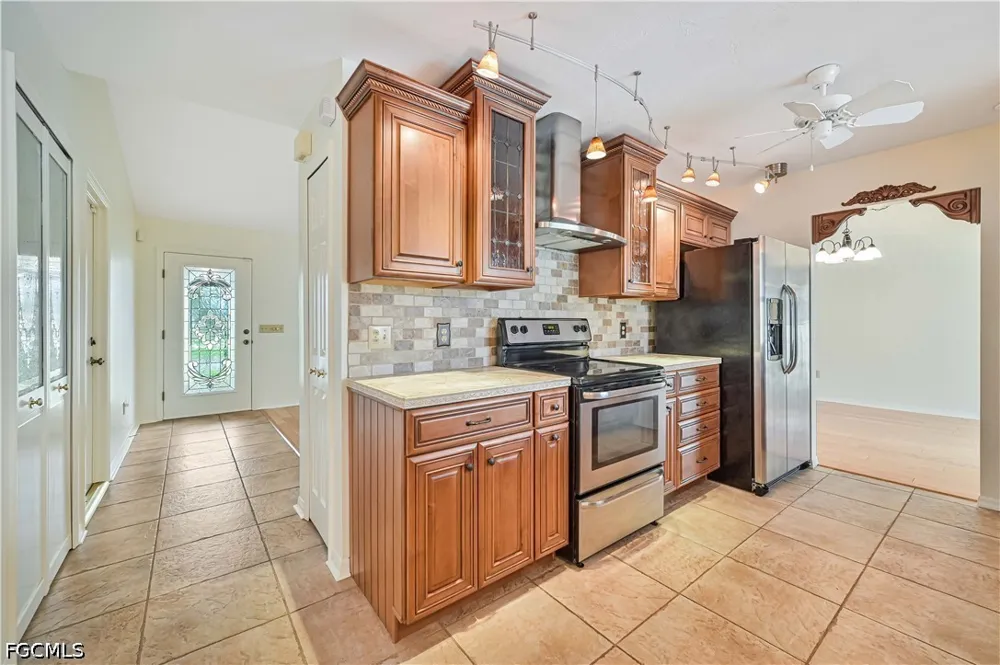SE 32nd Street Cape Coral, FL 33904