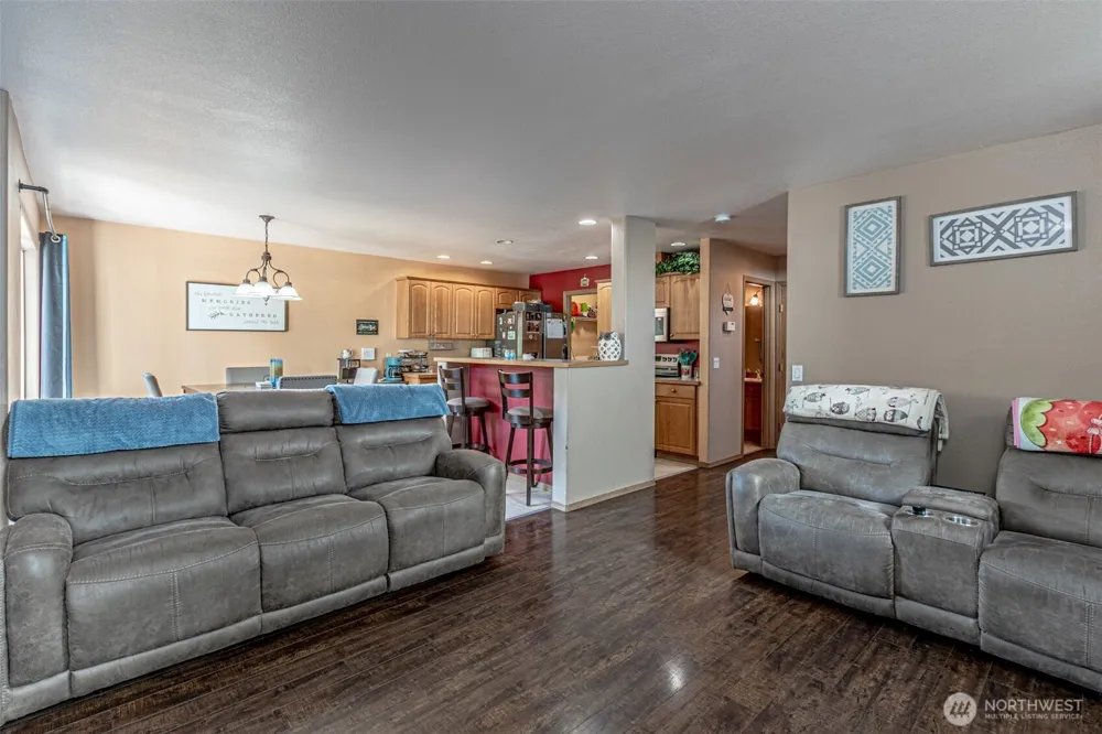10710 185th Avenue E Bonney Lake, WA 98391