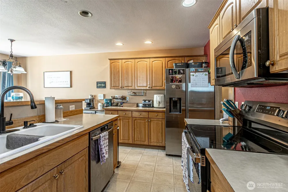 10710 185th Avenue E Bonney Lake, WA 98391