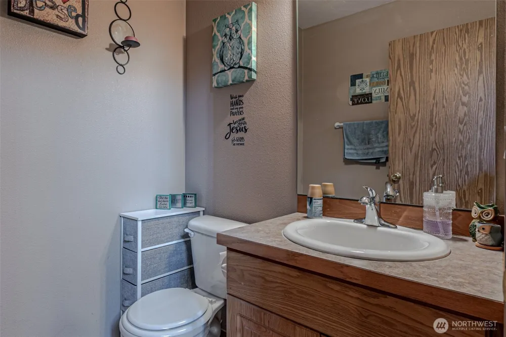 10710 185th Avenue E Bonney Lake, WA 98391