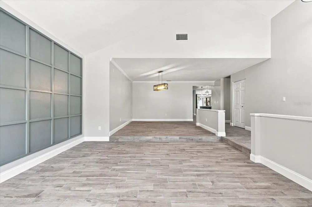 14626 VILLAGE GLEN CIRCLE Tampa, FL 33618