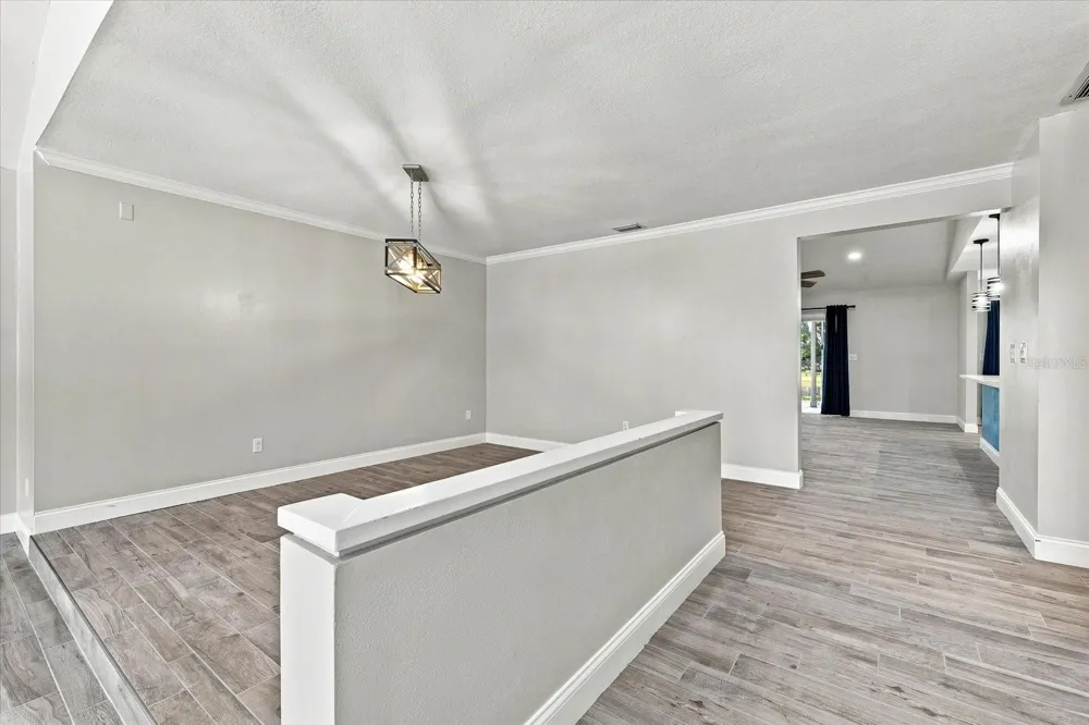 14626 VILLAGE GLEN CIRCLE Tampa, FL 33618