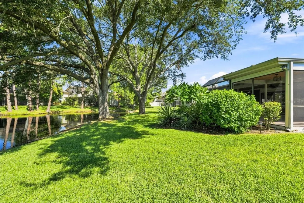 14626 VILLAGE GLEN CIRCLE Tampa, FL 33618