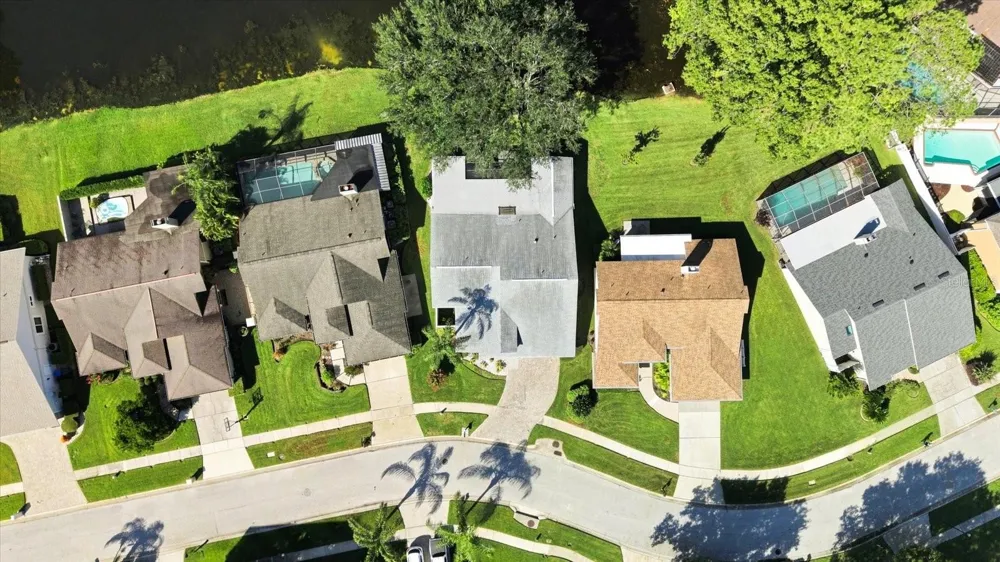 14626 VILLAGE GLEN CIRCLE Tampa, FL 33618