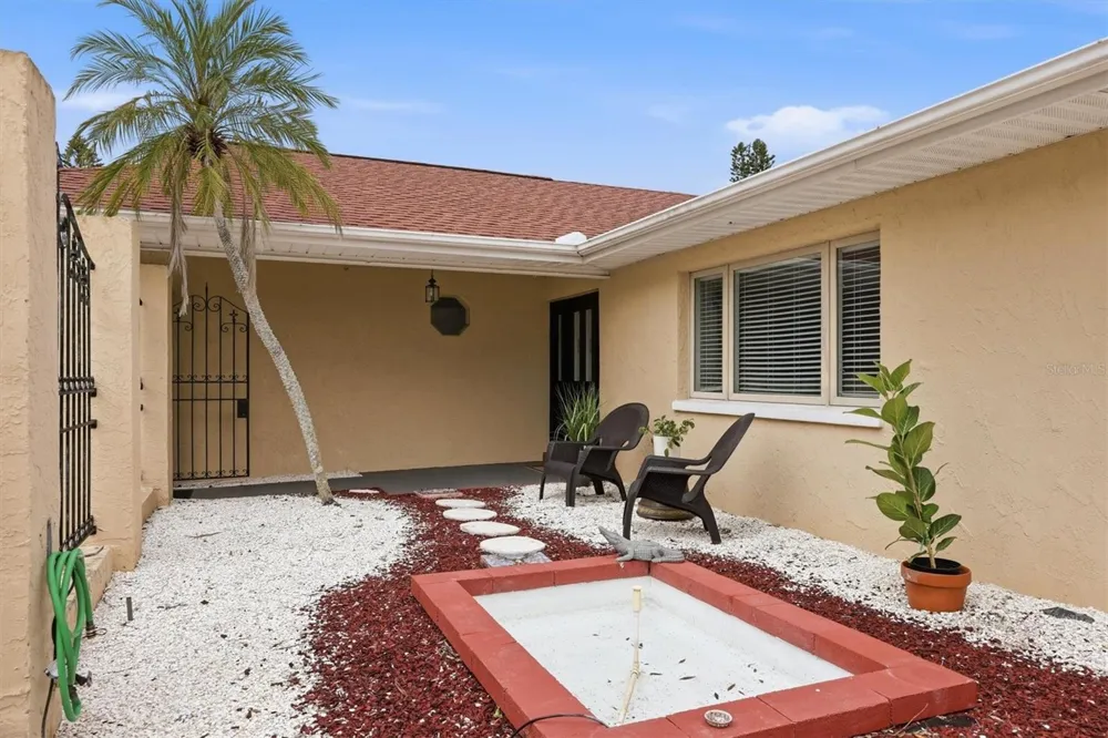 6004 9TH AVENUE W Bradenton, FL 34209