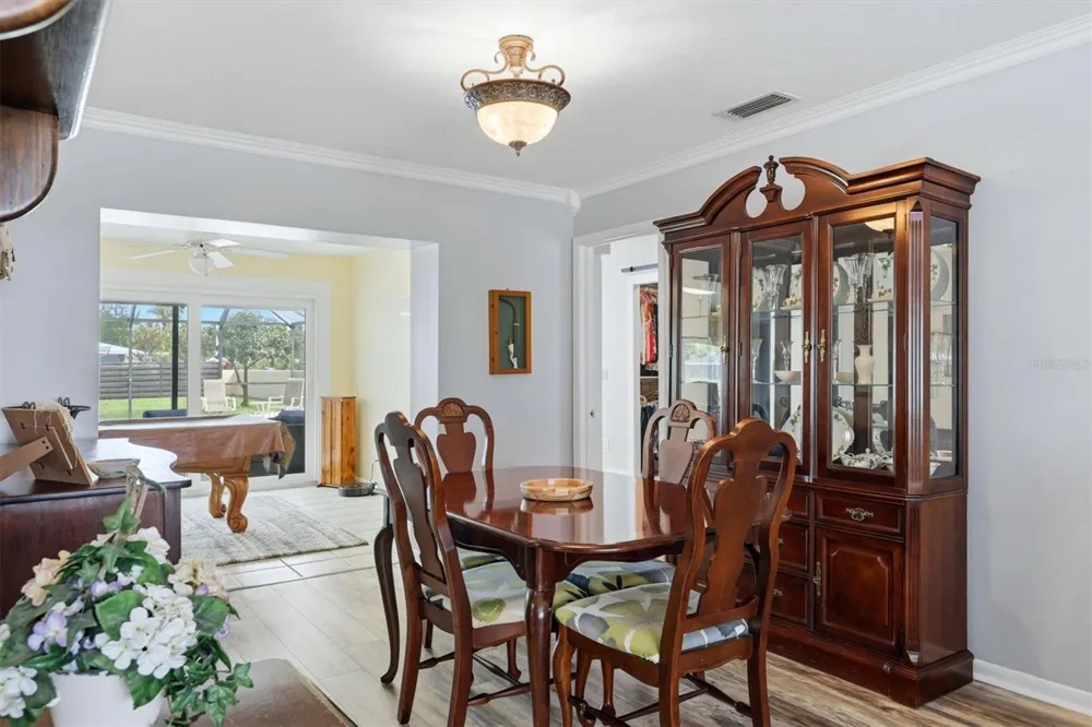 6004 9TH AVENUE W Bradenton, FL 34209