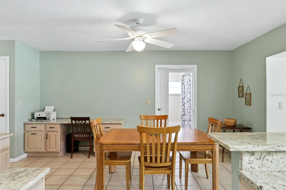 6004 9TH AVENUE W Bradenton, FL 34209