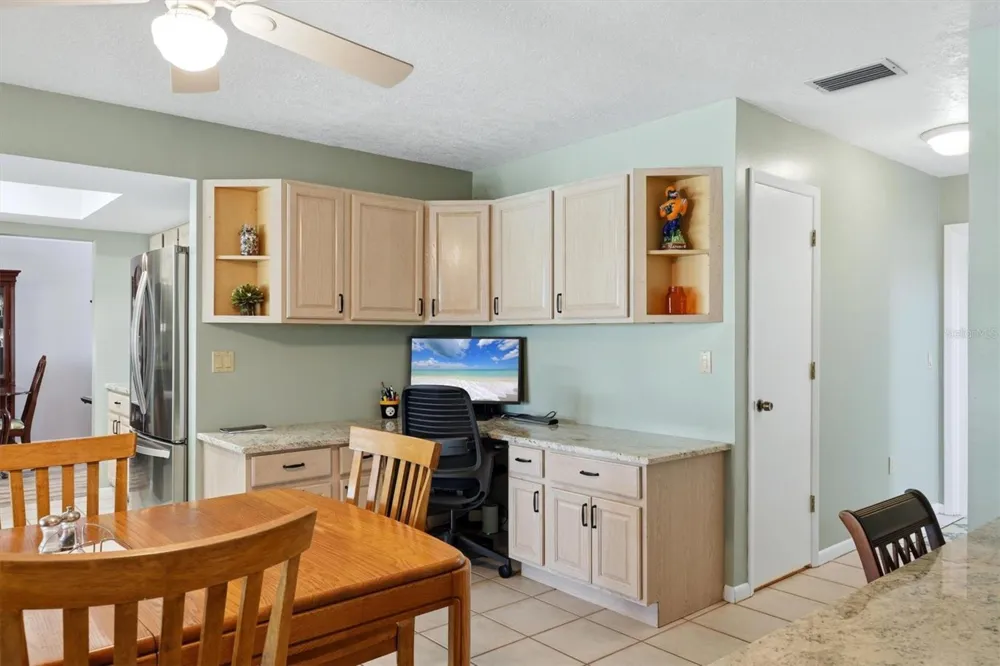 6004 9TH AVENUE W Bradenton, FL 34209