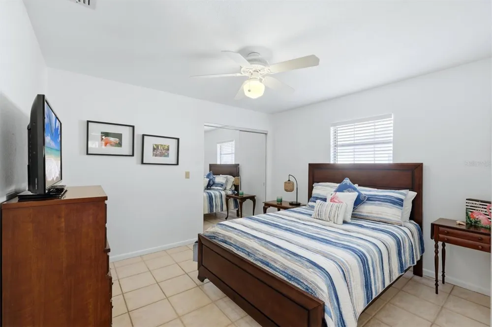 6004 9TH AVENUE W Bradenton, FL 34209