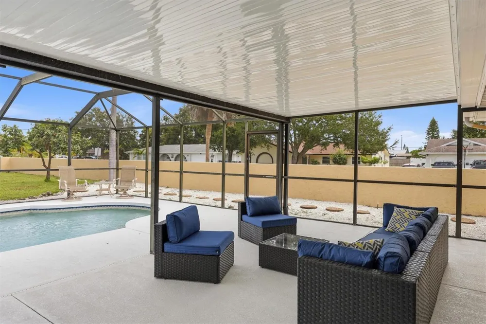 6004 9TH AVENUE W Bradenton, FL 34209