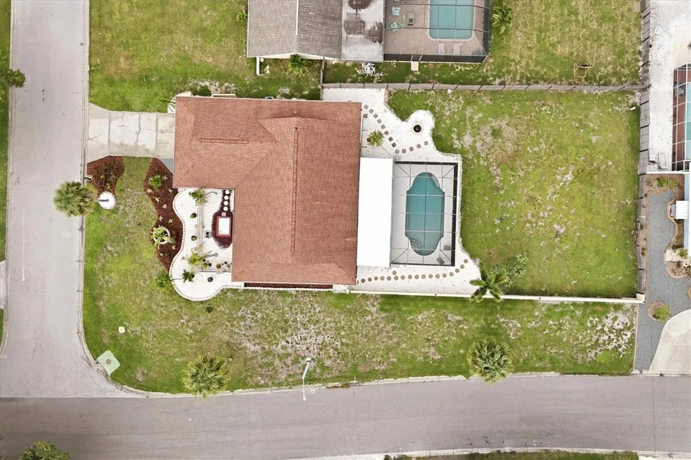 6004 9TH AVENUE W Bradenton, FL 34209