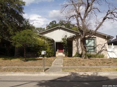 126 QUIVIRA DR