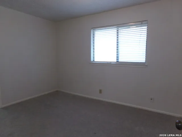 126 QUIVIRA DR Universal City, TX 78148