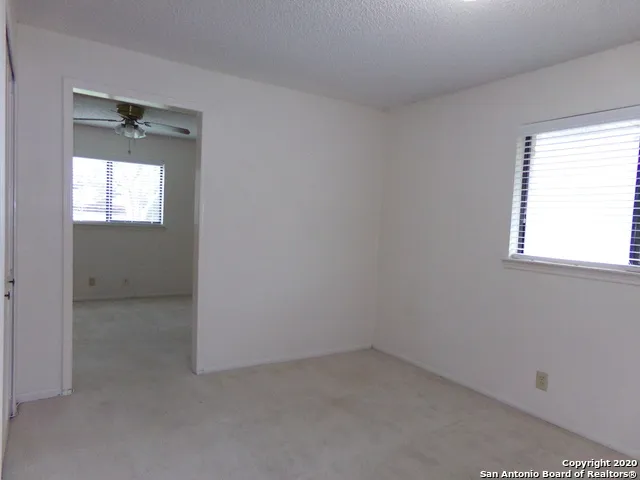126 QUIVIRA DR Universal City, TX 78148