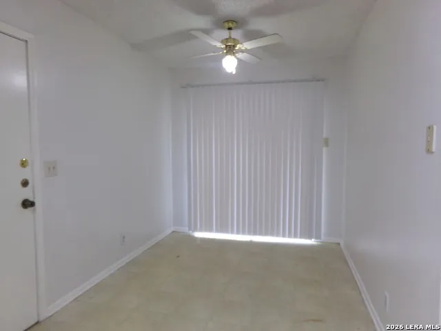 126 QUIVIRA DR Universal City, TX 78148