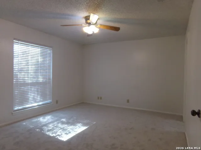126 QUIVIRA DR Universal City, TX 78148