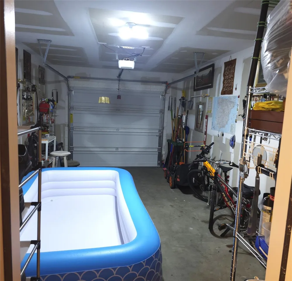 2009 6th Street Hempstead, TX 77445