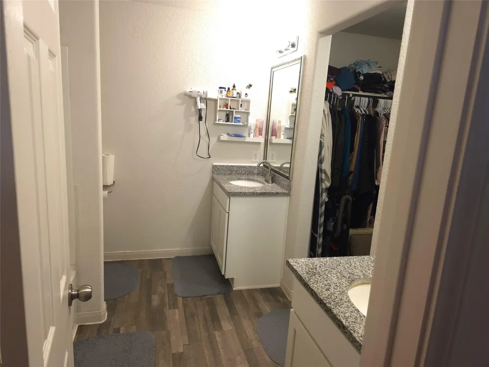 2009 6th Street Hempstead, TX 77445