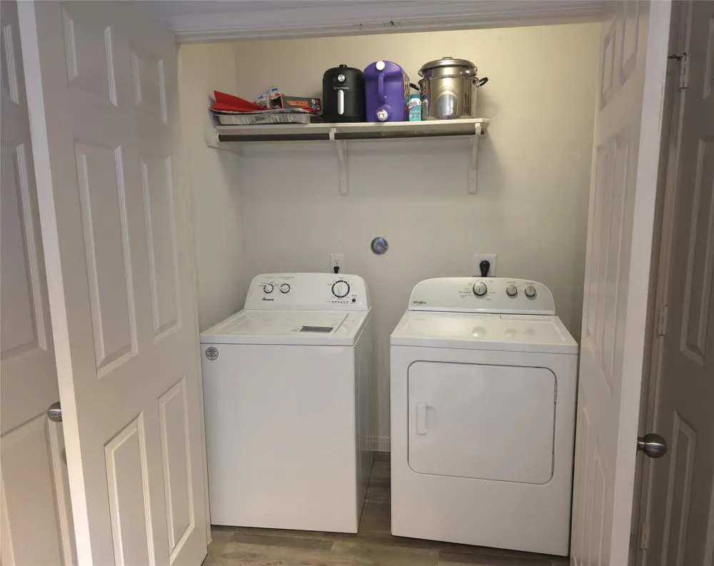 2009 6th Street Hempstead, TX 77445