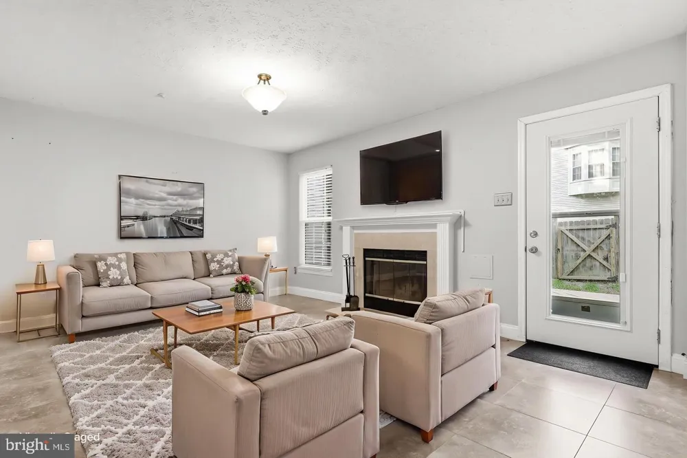 18639 CLOVERCREST CIRCLE Olney, MD 20832