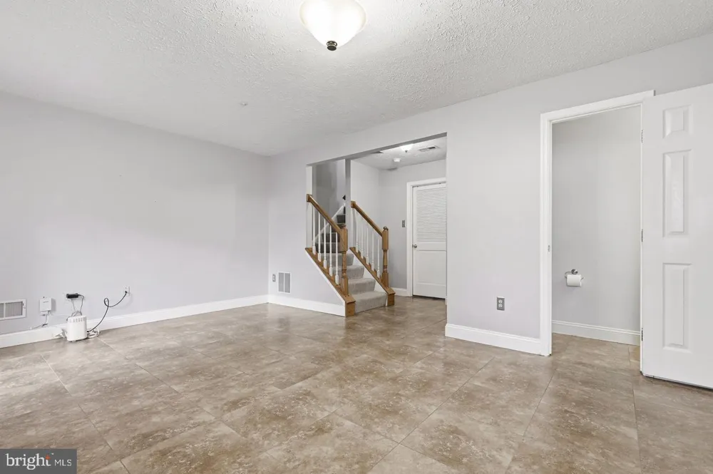18639 CLOVERCREST CIRCLE Olney, MD 20832